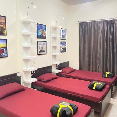 Dxb Backpackers Executive Hostel ดูไบ ภายนอก รูปภาพ