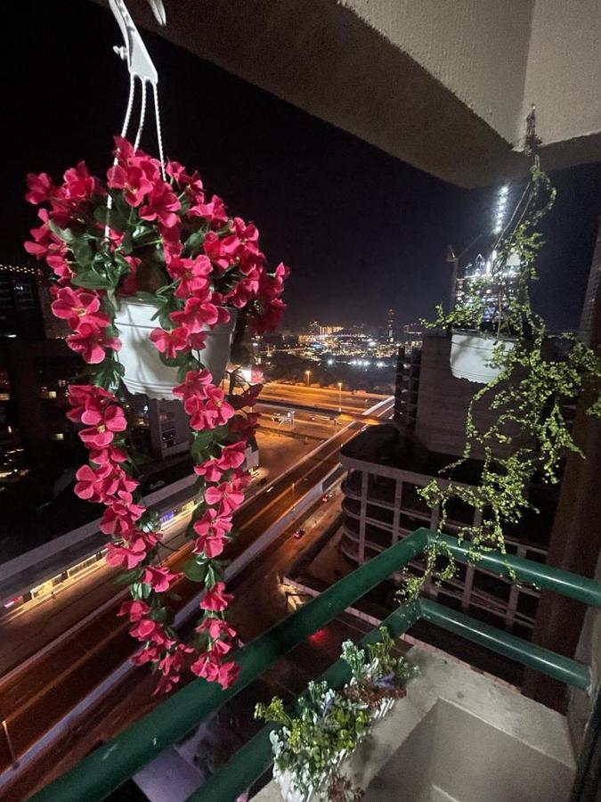 Dxb Backpackers Executive Hostel ดูไบ ภายนอก รูปภาพ