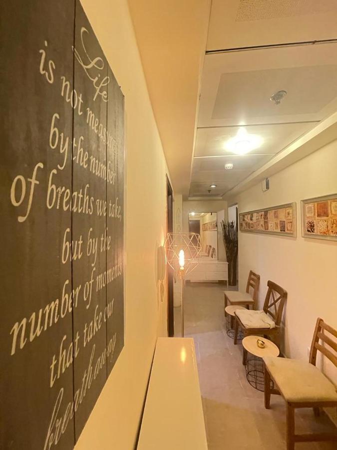 Dxb Backpackers Executive Hostel ดูไบ ภายนอก รูปภาพ